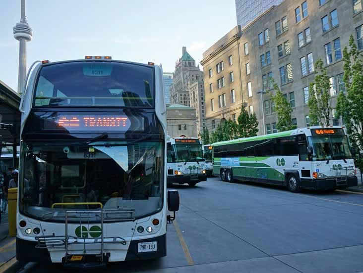 GO Transit ADL SuperLo 8311 MCI D4500CT 2439 & 2543